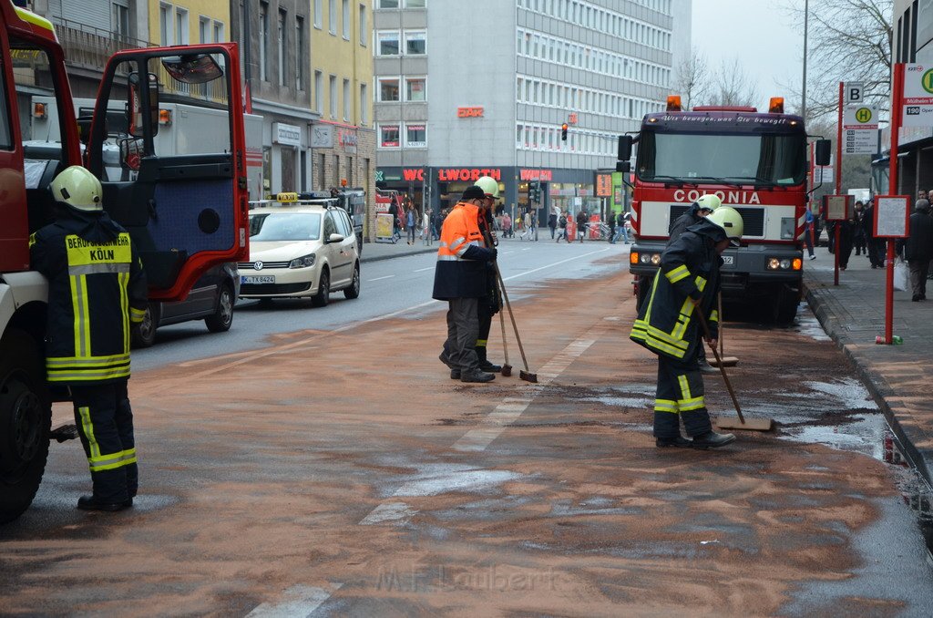 Stadtbus fing Feuer Koeln Muelheim Frankfurterstr Wiener Platz P317.JPG